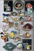 BADGES / BROCHES